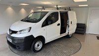 NISSAN NV200