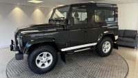 LAND ROVER DEFENDER 90