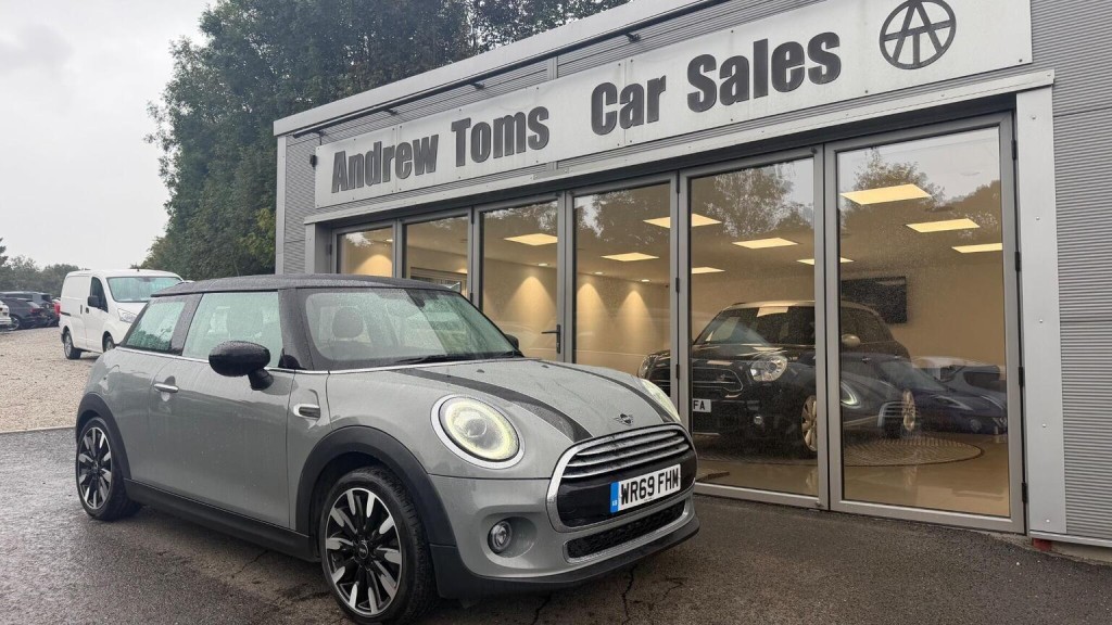 2019 MINI HATCH