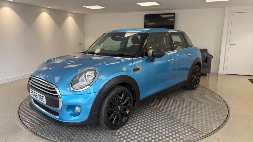 2015 MINI HATCH