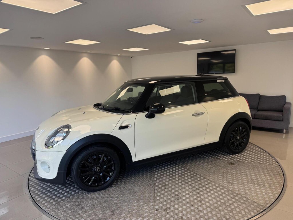 2015 MINI HATCH